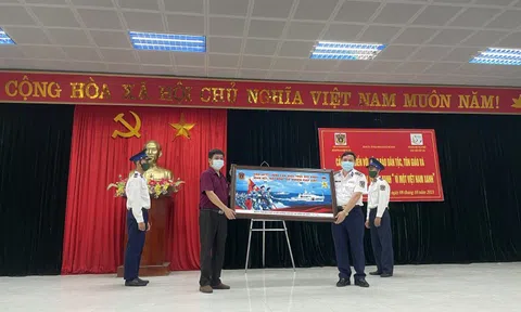 Hà Nội: Xây dựng Đoạn đường đoàn kết Quân - Dân "Vì Một Việt Nam Xanh"